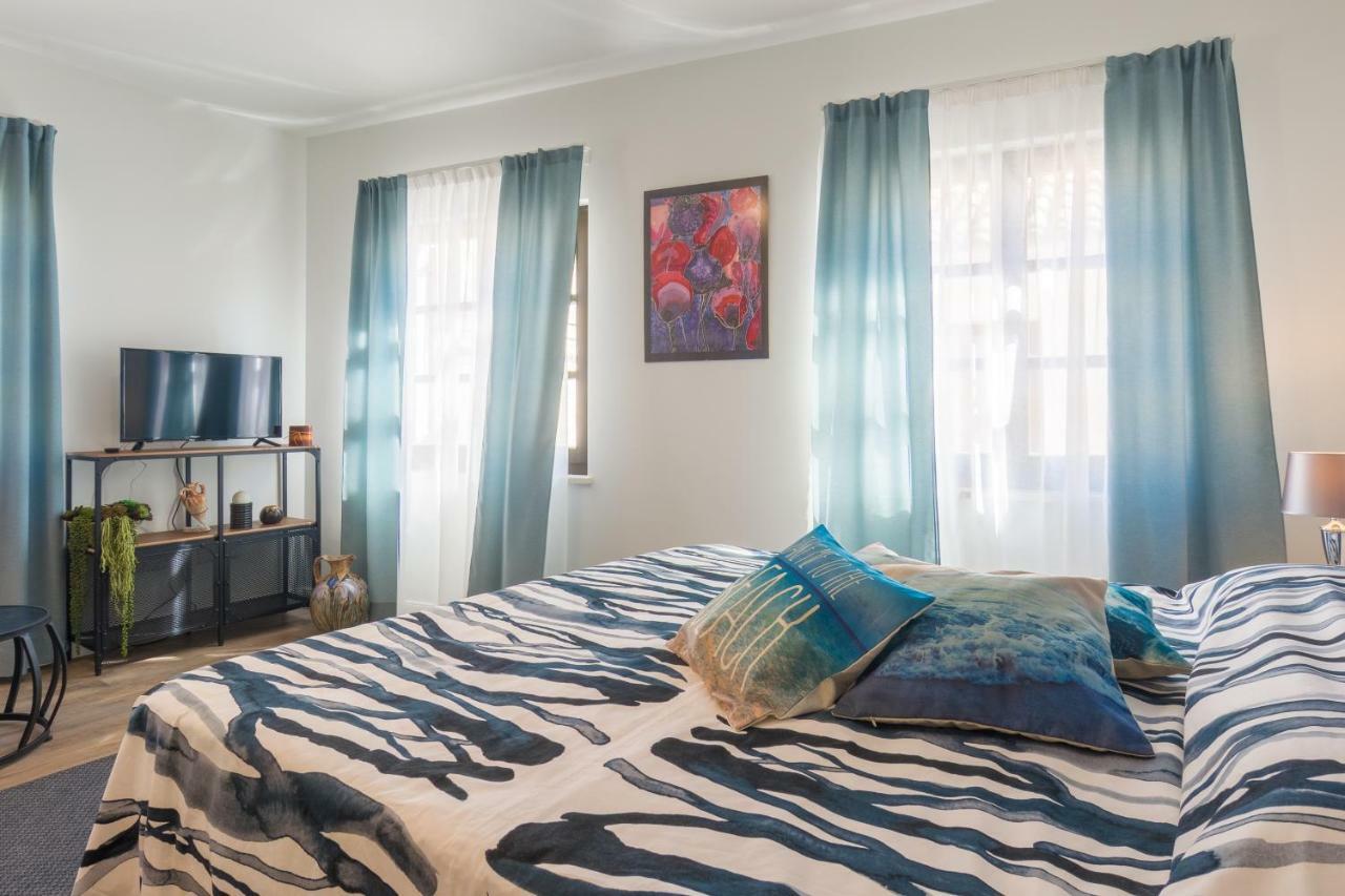 Apartments Mihael Нін Екстер'єр фото