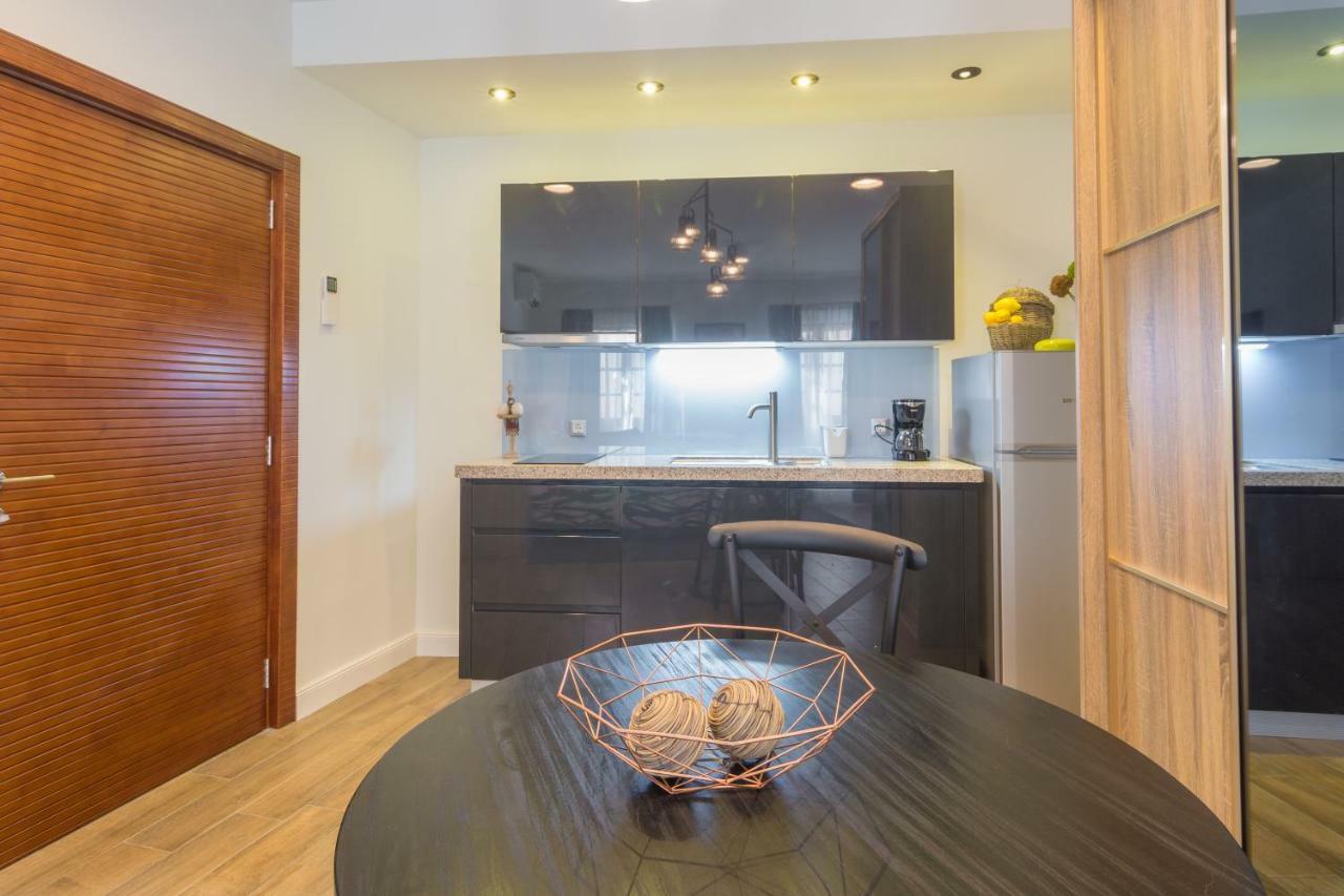 Apartments Mihael Нін Екстер'єр фото