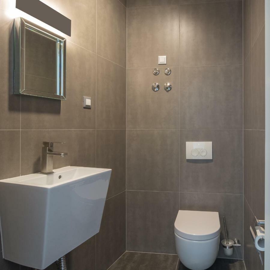 Apartments Mihael Нін Екстер'єр фото