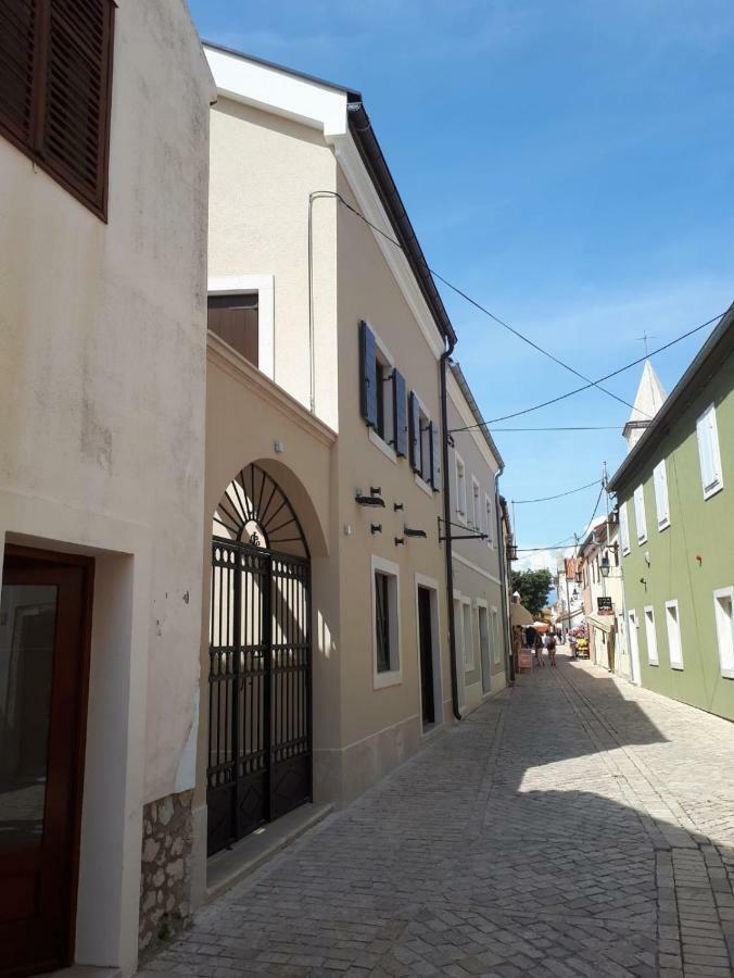 Apartments Mihael Нін Екстер'єр фото